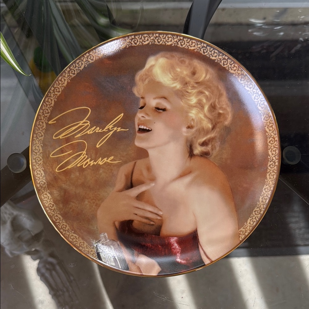 Marilyn Monroe Decorative Plate